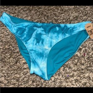 Reversible bikini bottoms